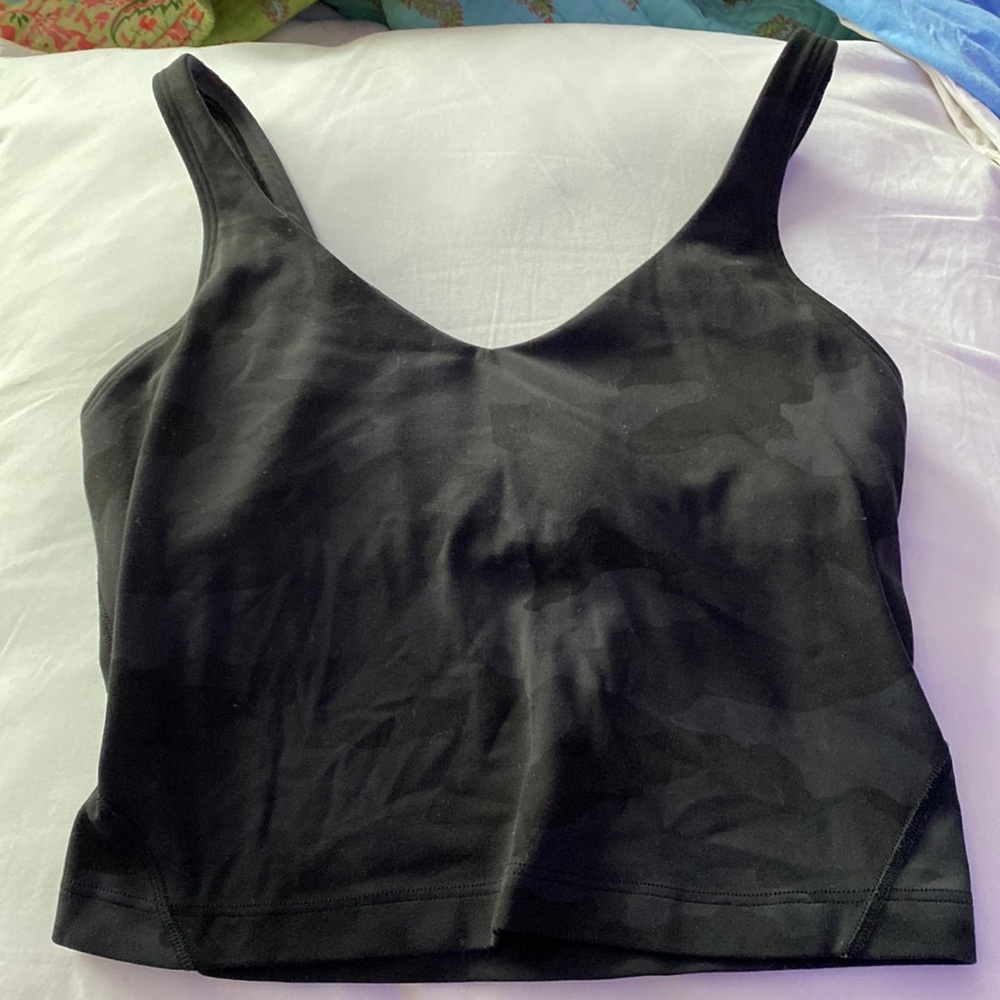Lululemon dark camo align tank size 2!!